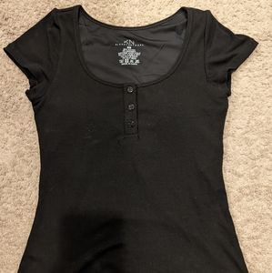 Klassy Network Short Sleeve Henley